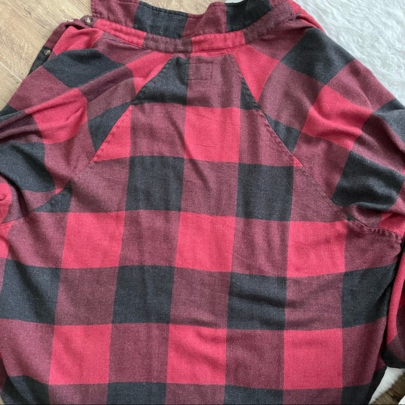 American Eagle Outfitters Oversized Plaid Flannel - Picture 2 of 3